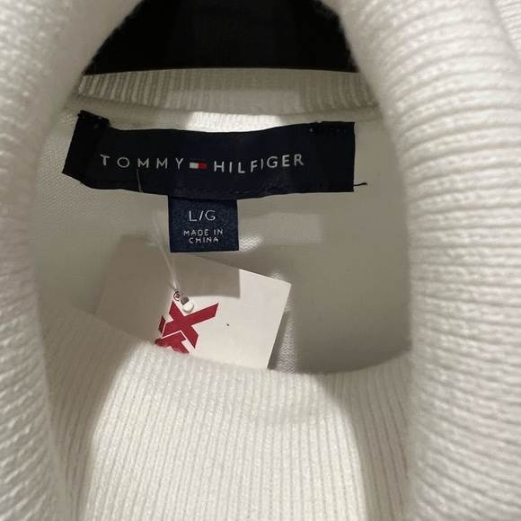 Tommy Hilfiger Sweater - Picture 4 of 5